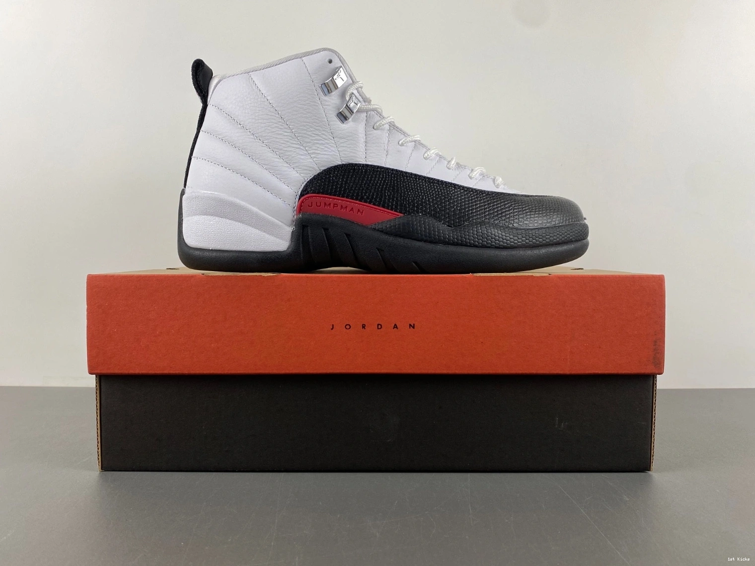 12 Air CT8013-162 Taxi Jordan Red 0206